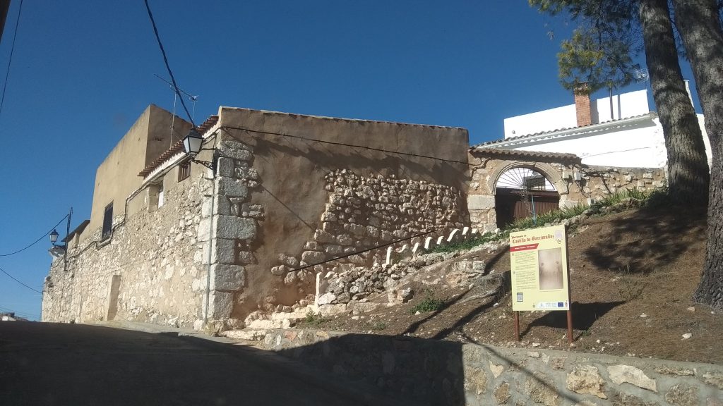 Los restos del Hospital de Castillo de Garcimuñoz (Cuenca)